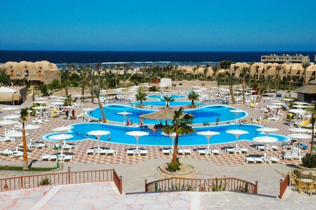 Pensee Royal Garden Beach Resort El Qoseir Exterior photo