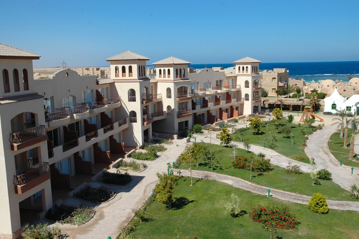 Pensee Royal Garden Beach Resort El Qoseir Exterior photo